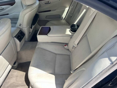 2010 Lexus LS 460