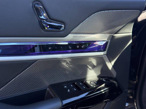 2023 BMW 7 Series 740i