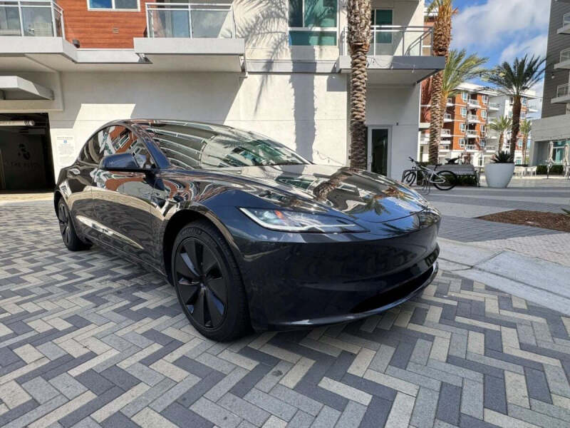 2025 Tesla Model 3 Long Range