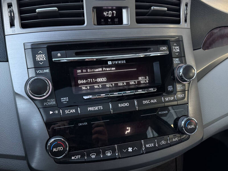 2011 Toyota Avalon Limited