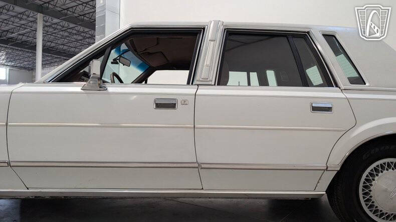 1988 Lincoln Town Car