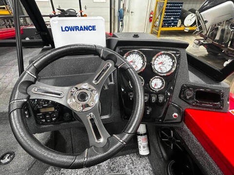 2026 Tracker Targa V-18 WT