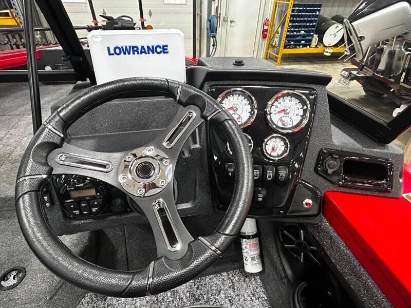 2026 Tracker Targa V-18 WT