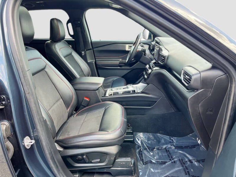 2023 Ford Explorer ST-Line
