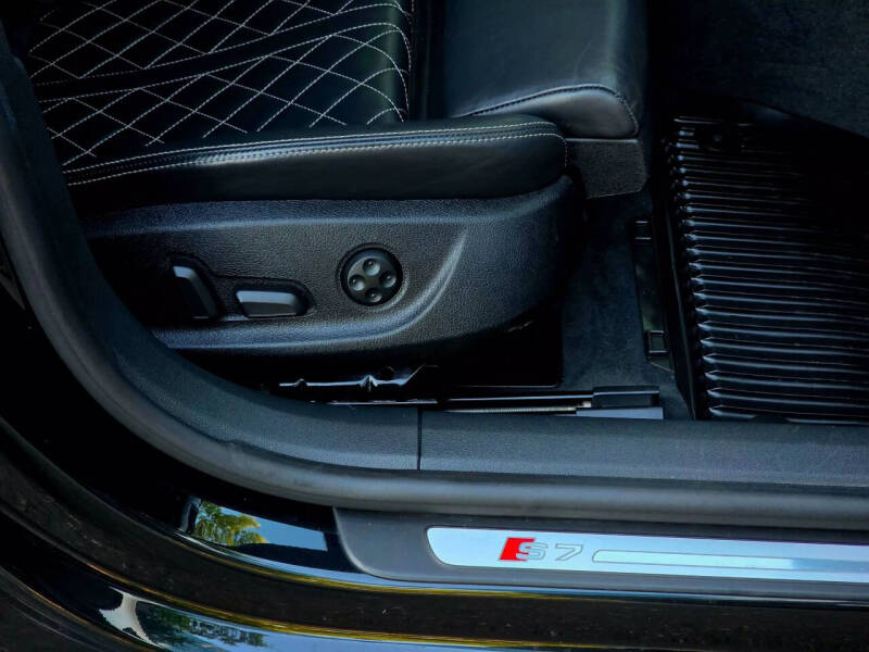 2013 Audi S7 4.0T quattro Prestige