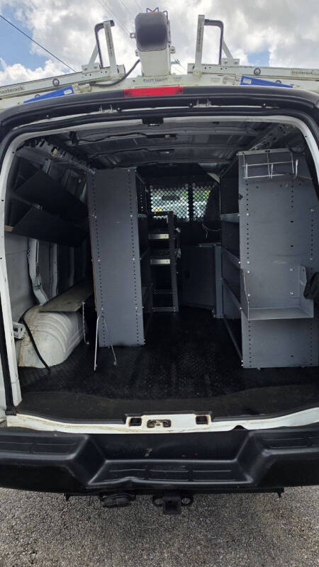 2017 Chevrolet Express 2500
