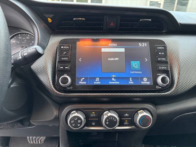 2023 Nissan Kicks SV