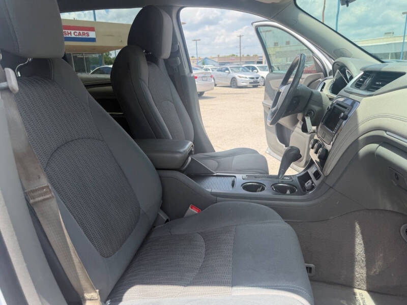 2017 Chevrolet Traverse LT