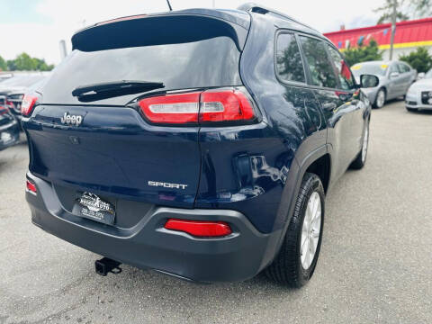 2016 Jeep Cherokee Sport