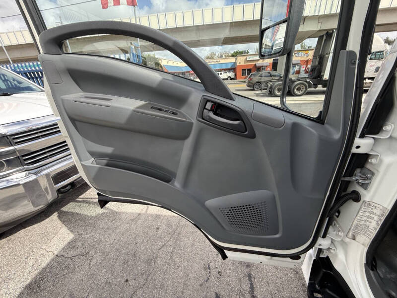 2015 Isuzu NPR