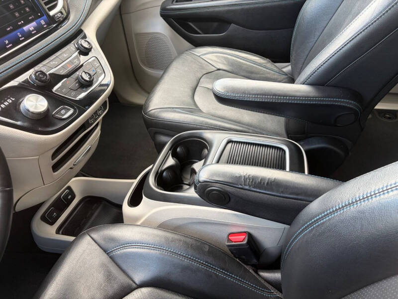 2021 Chrysler Pacifica Touring L