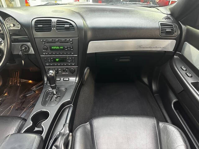 2004 Ford Thunderbird Deluxe