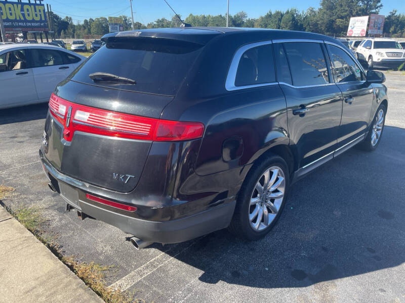 2011 Lincoln MKT