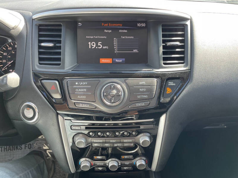 2019 Nissan Pathfinder S