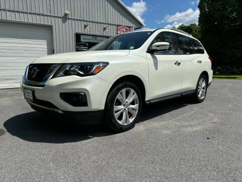 2019 Nissan Pathfinder for sale at Meredith Motors in Ballston Spa NY