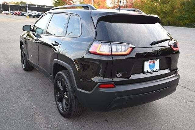 2019 Jeep Cherokee Altitude photo 3