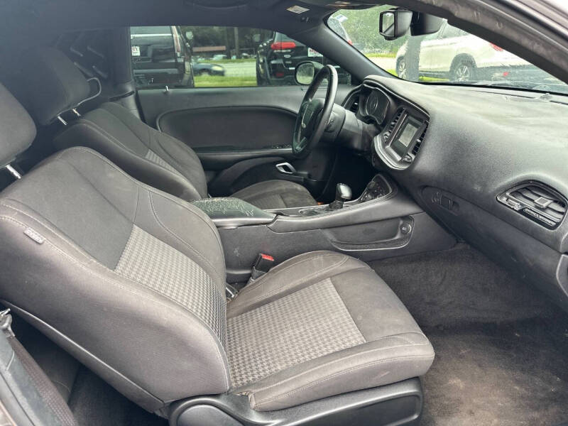 2015 Dodge Challenger SXT