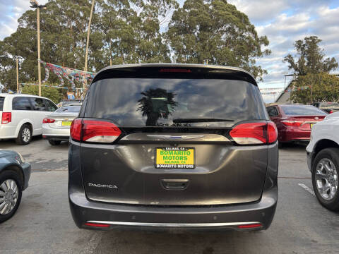 2019 Chrysler Pacifica Touring L