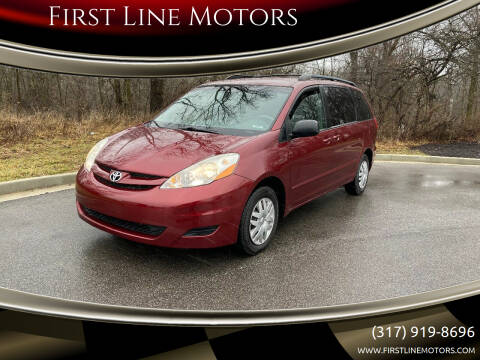 2007 Toyota Sienna for sale at First Line Motors in Jamestown IN