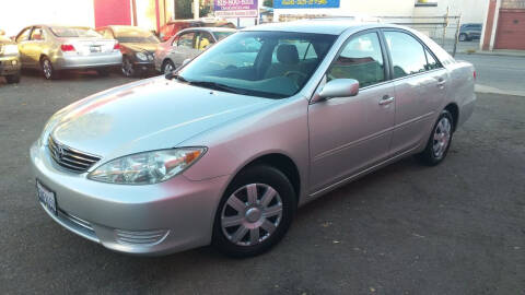 2005 Toyota Camry for sale at Clean Cars Cali in Pasadena CA