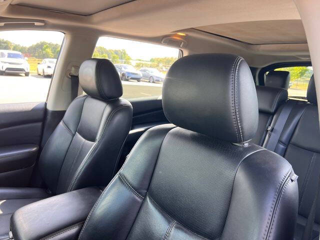 2017 Nissan Pathfinder Platinum