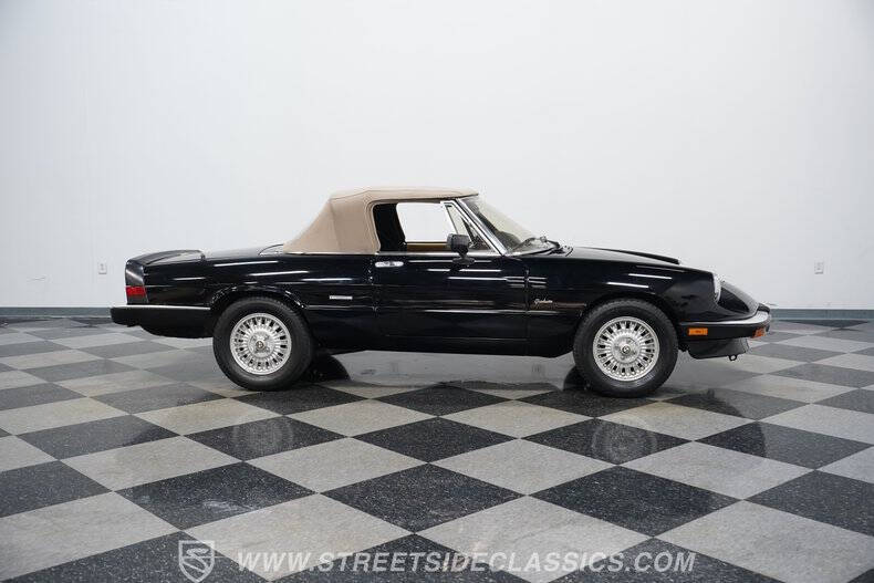 1990 Alfa Romeo Spider Graduate