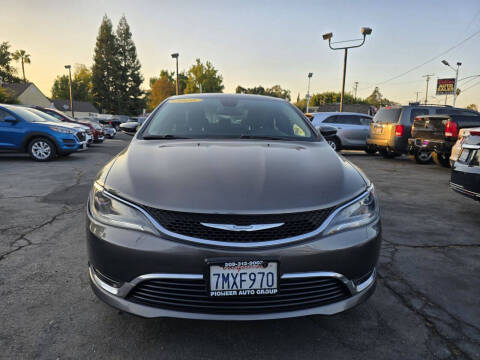 2016 Chrysler 200 Limited