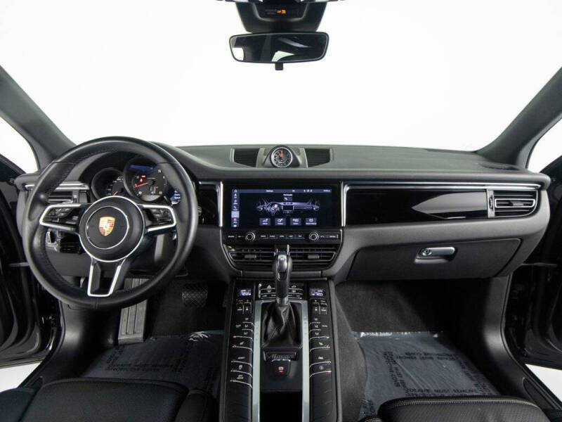 2020 Porsche Macan