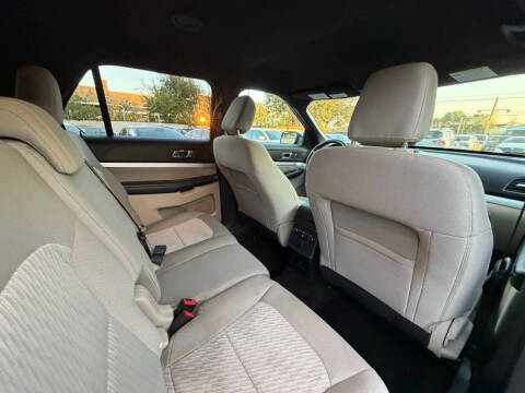 2018 Ford Explorer