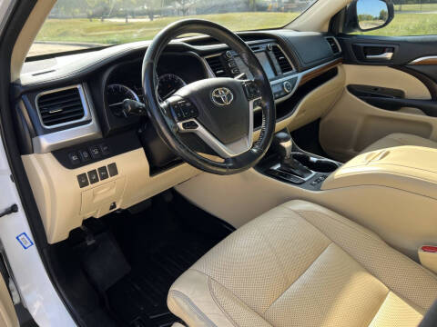 2018 Toyota Highlander Limited Platinum