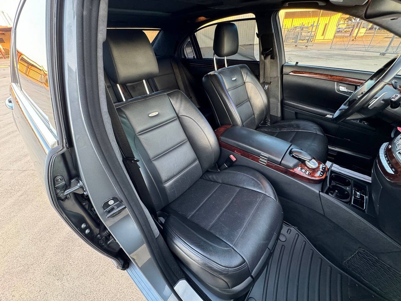 2008 Mercedes-Benz S-Class for sale at Carnival Car Company in Victoria, TX