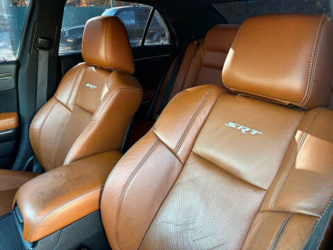 2014 Chrysler 300 SRT8