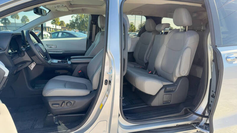 2025 Toyota Sienna