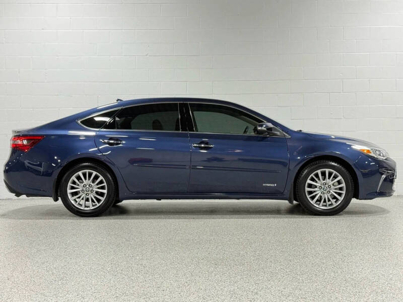 2018 Toyota Avalon Hybrid Limited