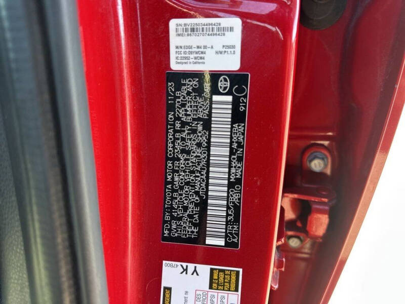 2024 Toyota Prius LE