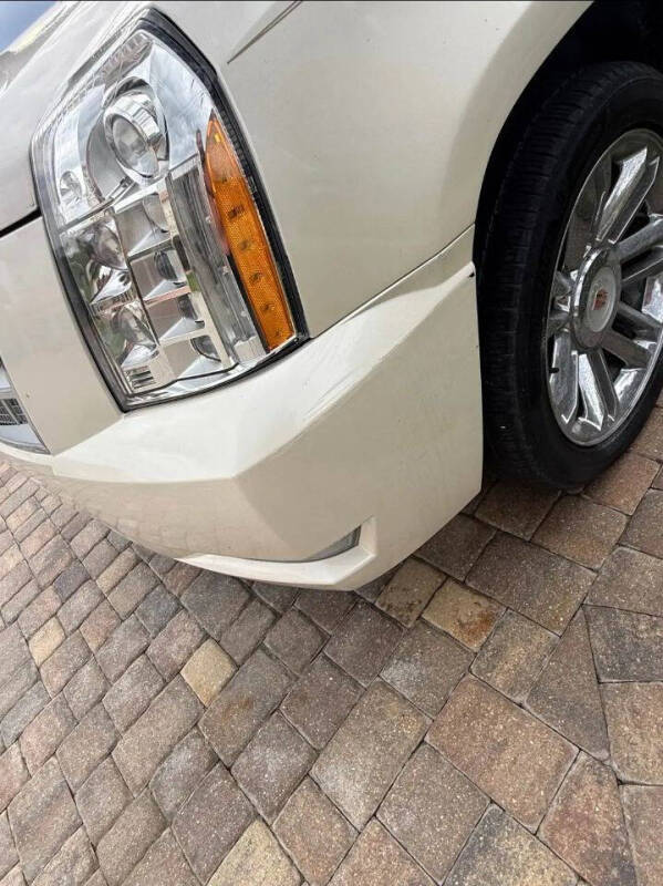 2013 Cadillac Escalade Platinum Edition