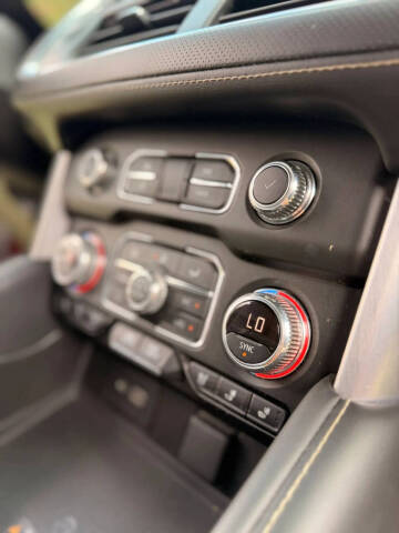2021 GMC Yukon XL SLT