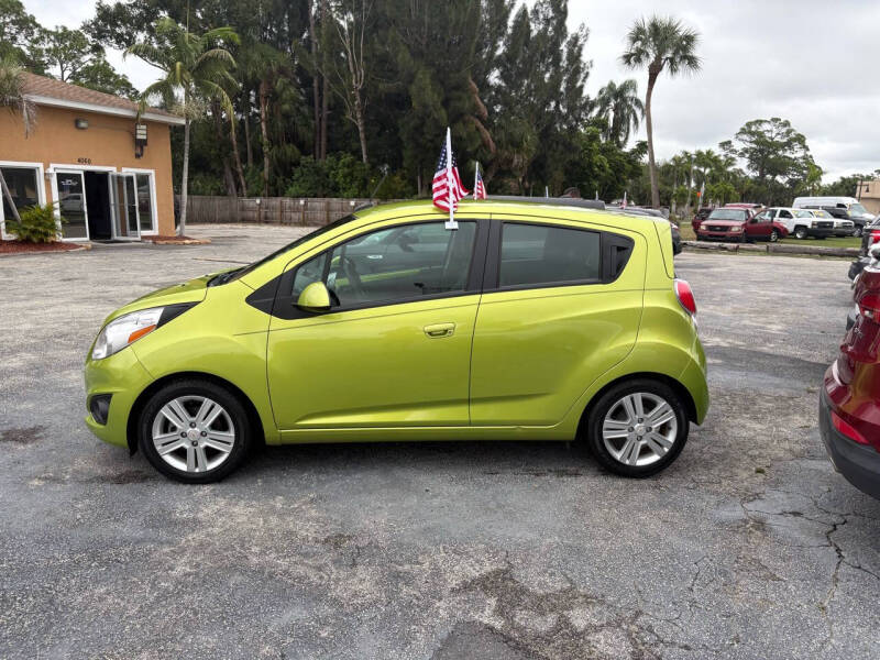 2013 Chevrolet Spark 1LT photo 13