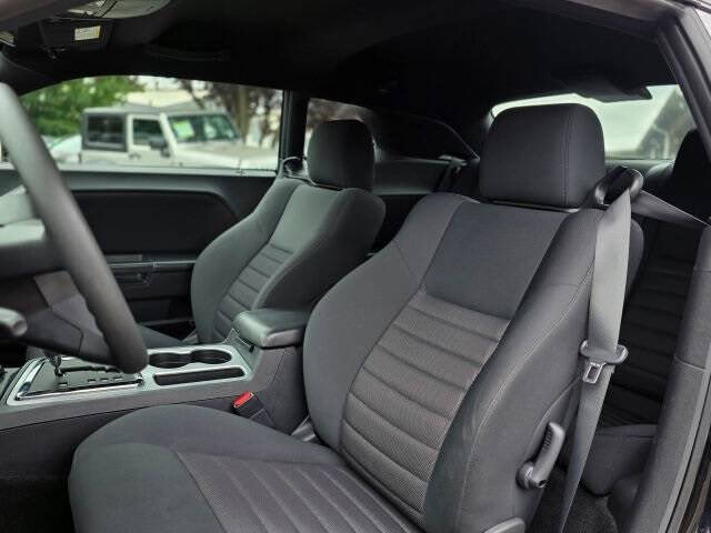 2010 Dodge Challenger SE