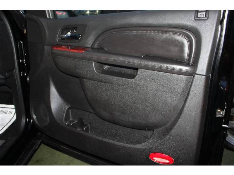 2011 Cadillac Escalade EXT Premium