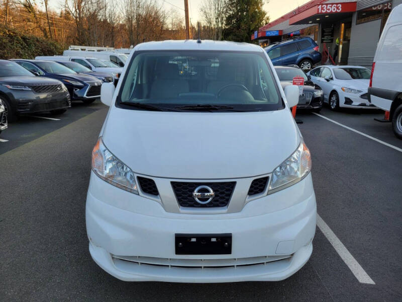 2021 Nissan NV200 SV photo 2