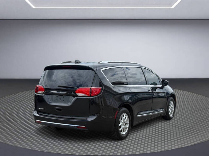 2020 Chrysler Pacifica Touring L