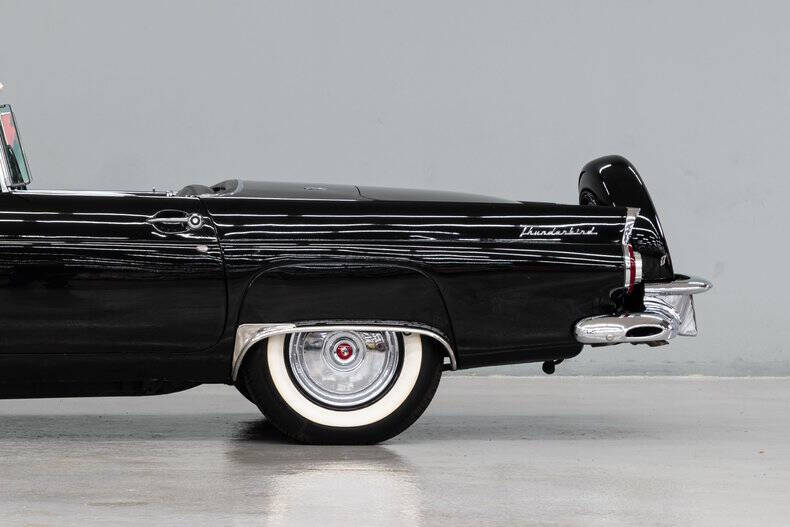 1956 Ford Thunderbird