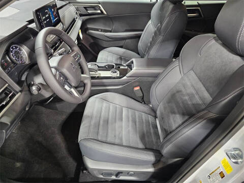 2025 Mitsubishi Outlander