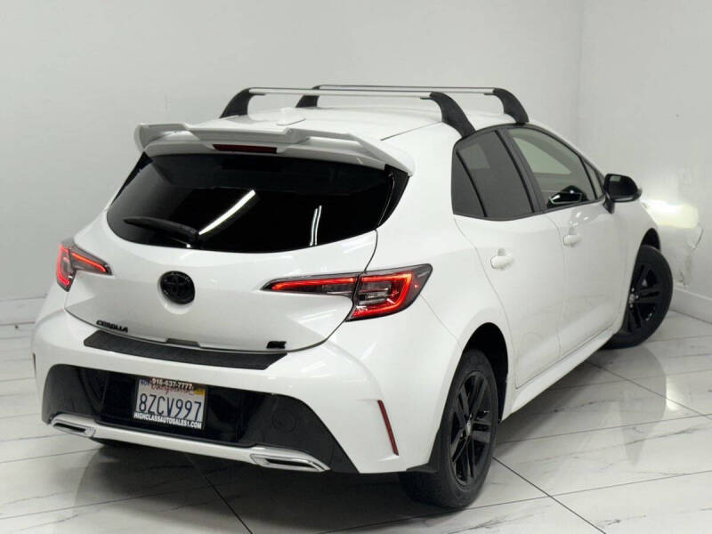 2022 Toyota Corolla Hatchback SE