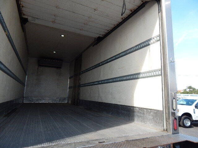 2016 Freightliner M2 106