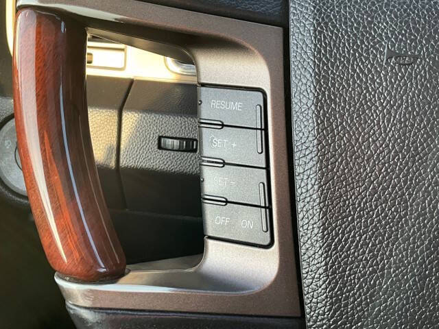 2011 Lincoln Navigator L