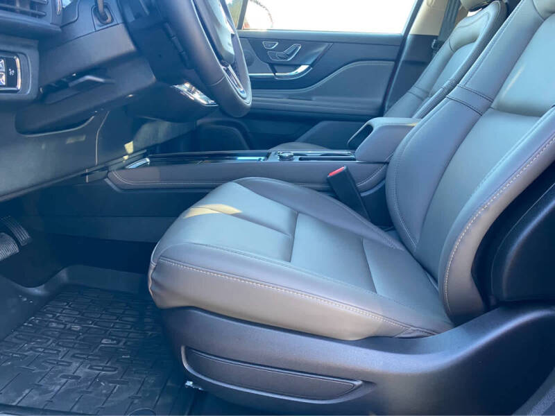 2025 Lincoln Corsair Premiere