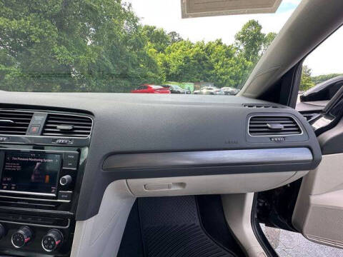 2019 Volkswagen Golf S