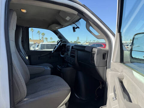 2017 Chevrolet Express 2500